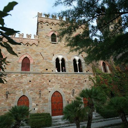 Vila Castello Il Borgia In Passignano Sul Trasimeno - Italy Exteriér fotografie